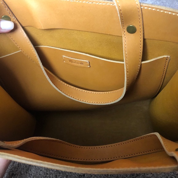 Madewell Purse - Picture 7 of 9